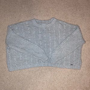 Cropped grey Hollister sweater